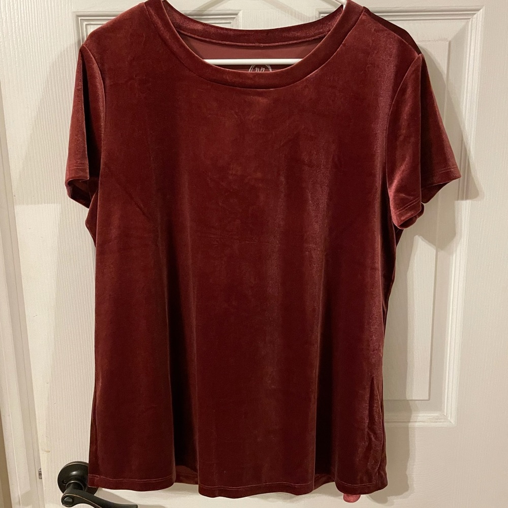 Excellent condition/ nice casual top